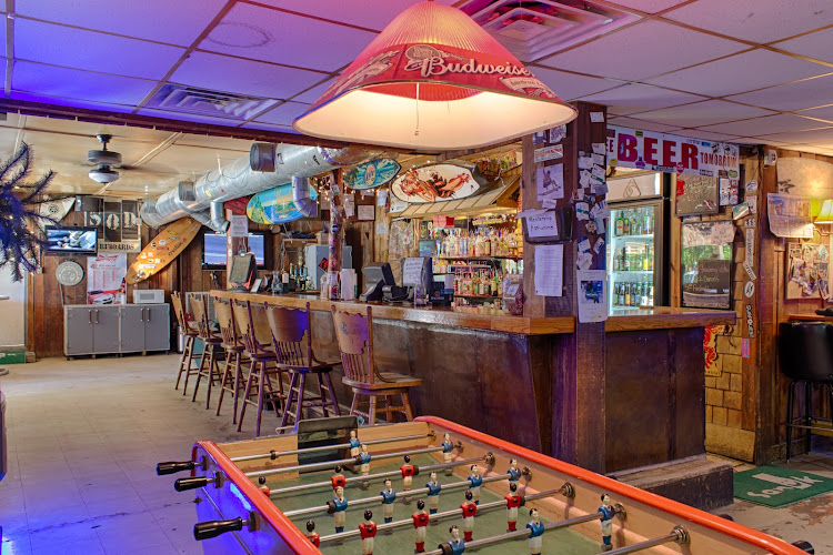 Triangle Lounge